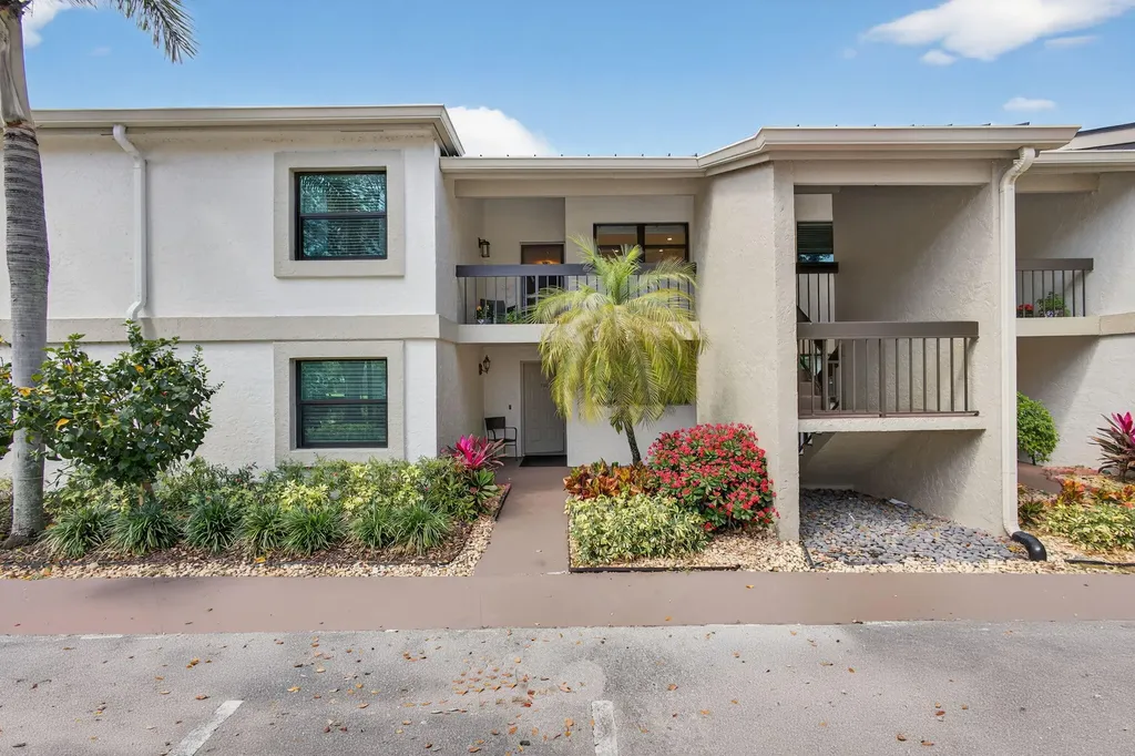12871 Briarlake Drive Palm Beach Gardens FL 33418