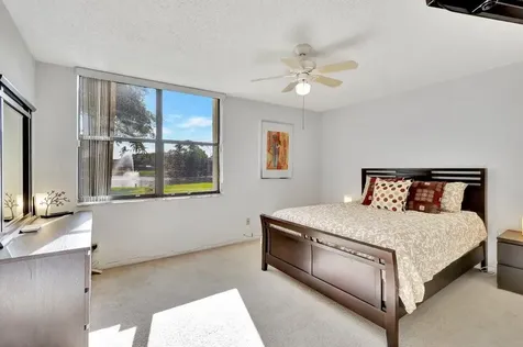 1915 Lavers Circle Delray Beach FL 33444
