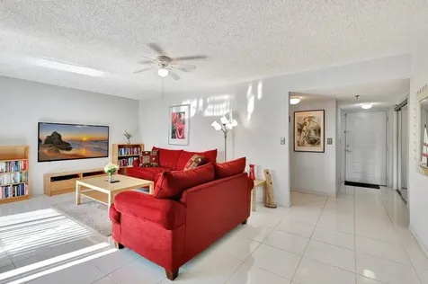 1915 Lavers Circle Delray Beach FL 33444