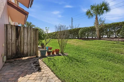 1189 Normandie Way Vero Beach FL 32960