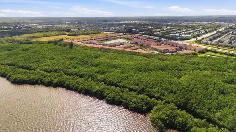 1189 Normandie Way Vero Beach FL 32960