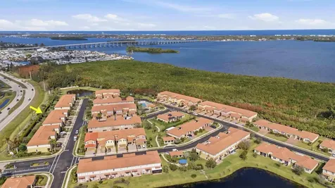 1189 Normandie Way Vero Beach FL 32960