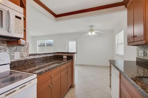 228 Brittany E Delray Beach FL 33446