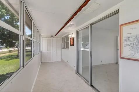 228 Brittany E Delray Beach FL 33446