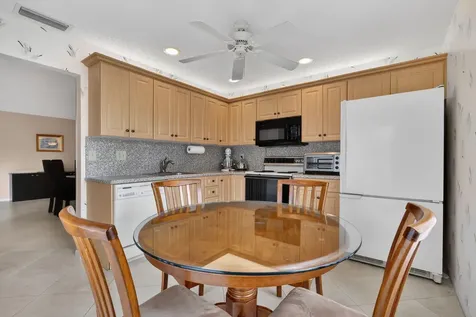 5404 Viburnum Circle Delray Beach FL 33484