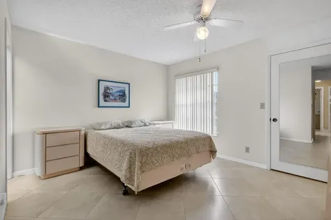 5404 Viburnum Circle Delray Beach FL 33484