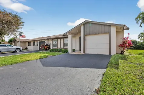 5404 Viburnum Circle Delray Beach FL 33484