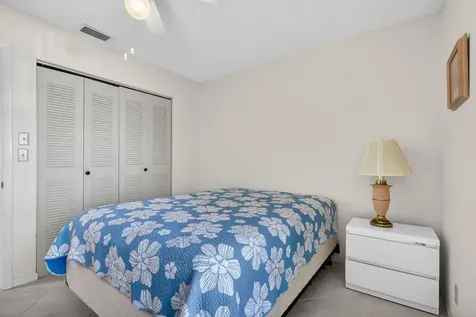 5404 Viburnum Circle Delray Beach FL 33484
