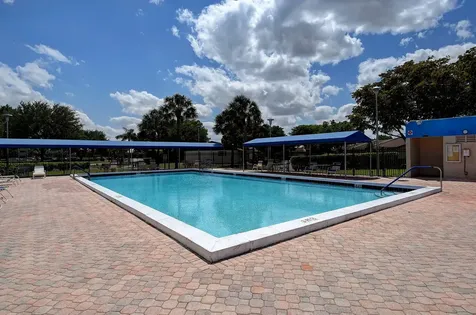 5404 Viburnum Circle Delray Beach FL 33484