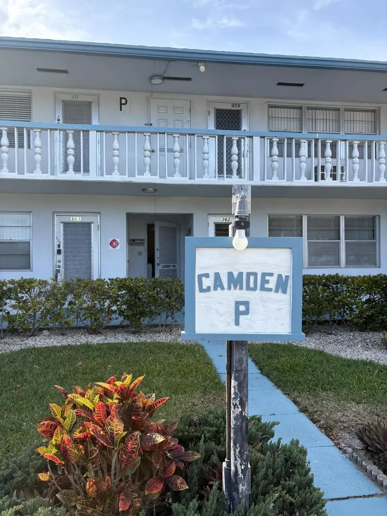 372 Camden P West Palm Beach FL 33417