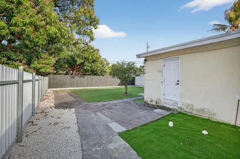 108 SW 24th Avenue Fort Lauderdale FL 33312