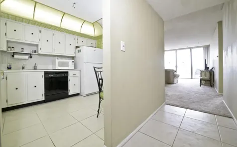 18081 Biscayne Boulevard Aventura FL 33160