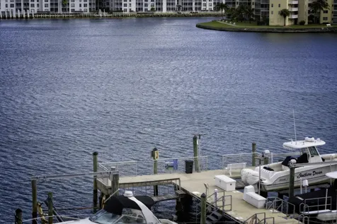 18081 Biscayne Boulevard Aventura FL 33160