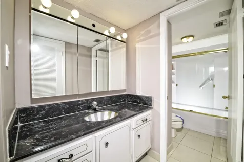 18081 Biscayne Boulevard Aventura FL 33160