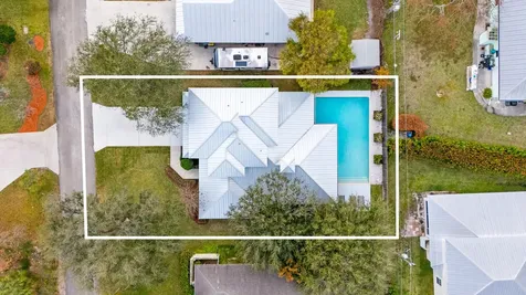 9325 Se Mercury Street Hobe Sound FL 33455
