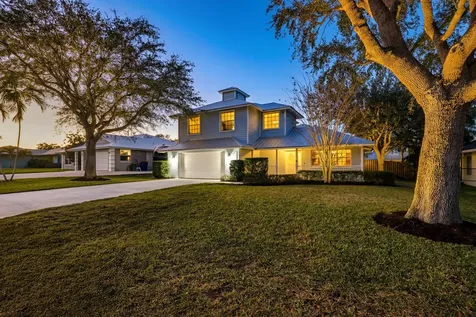 9325 Se Mercury Street Hobe Sound FL 33455