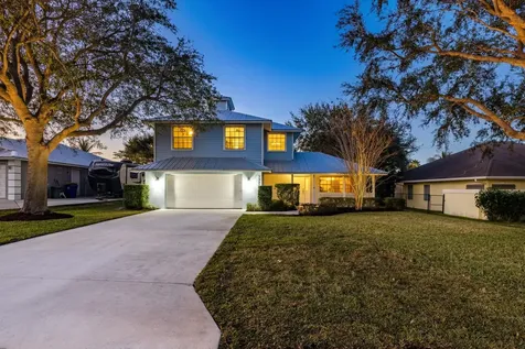 9325 Se Mercury Street Hobe Sound FL 33455