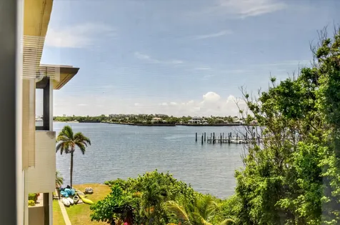 1810 New Palm Way Boynton Beach FL 33435