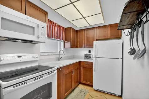 1810 New Palm Way Boynton Beach FL 33435