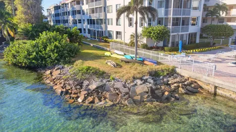 1810 New Palm Way Boynton Beach FL 33435