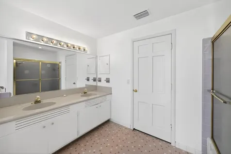 4945 16th Street Vero Beach FL 32966