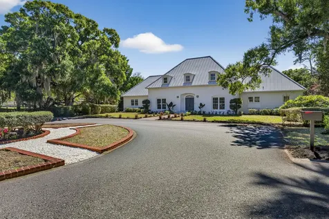 4945 16th Street Vero Beach FL 32966