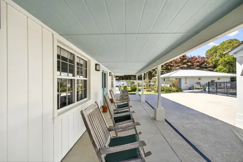 4945 16th Street Vero Beach FL 32966