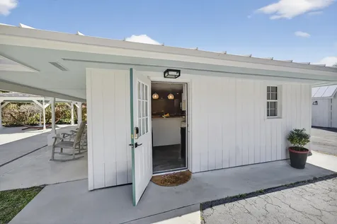 4945 16th Street Vero Beach FL 32966