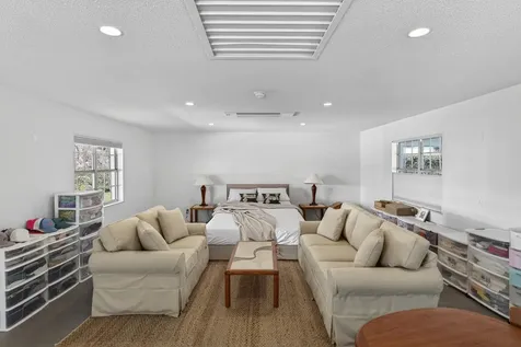 4945 16th Street Vero Beach FL 32966