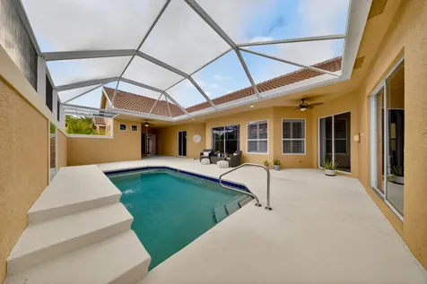640 Sw Andros Circle Port Saint Lucie FL 34986