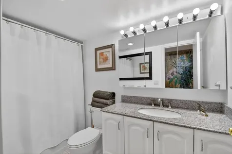 3524 Via Poinciana Lake Worth FL 33467
