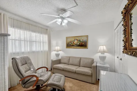 3524 Via Poinciana Lake Worth FL 33467