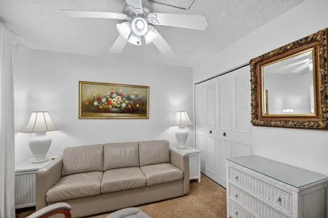 3524 Via Poinciana Lake Worth FL 33467
