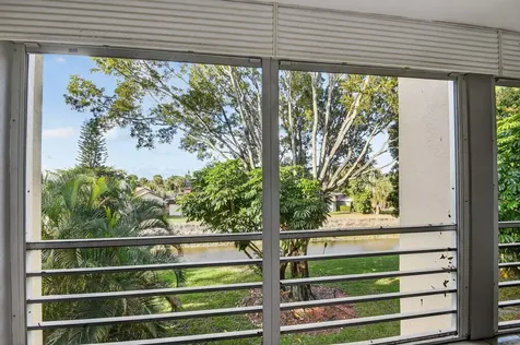 3524 Via Poinciana Lake Worth FL 33467