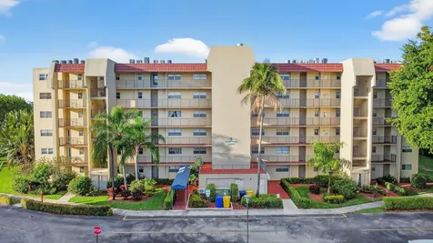 3524 Via Poinciana Lake Worth FL 33467