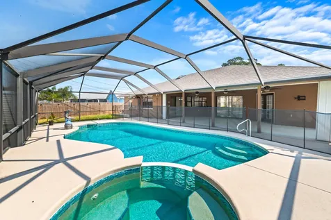 2355 Sw Salmon Road Port Saint Lucie FL 34953