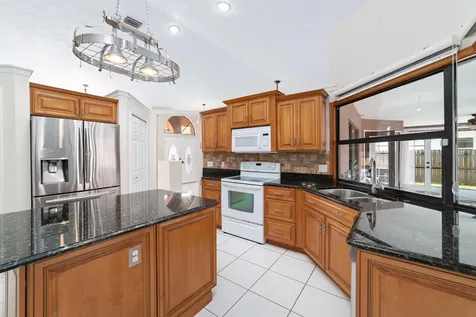 2355 Sw Salmon Road Port Saint Lucie FL 34953