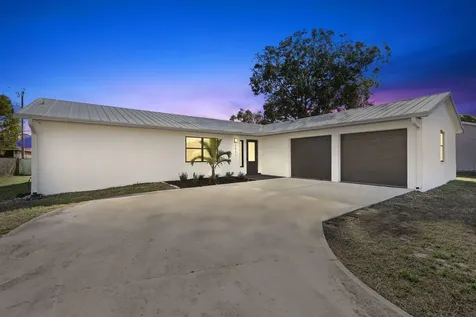 1971 Sw Morelia Lane Port Saint Lucie FL 34953