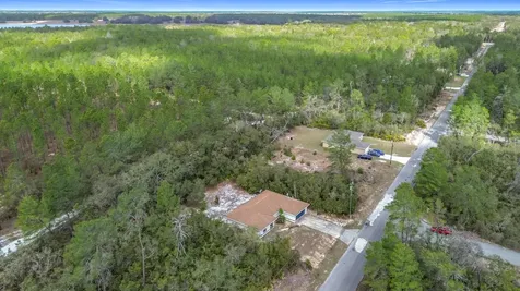 50 Malauka Pass Ocklawaha FL 32179