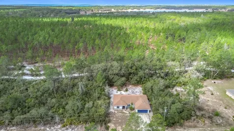 50 Malauka Pass Ocklawaha FL 32179
