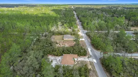 50 Malauka Pass Ocklawaha FL 32179