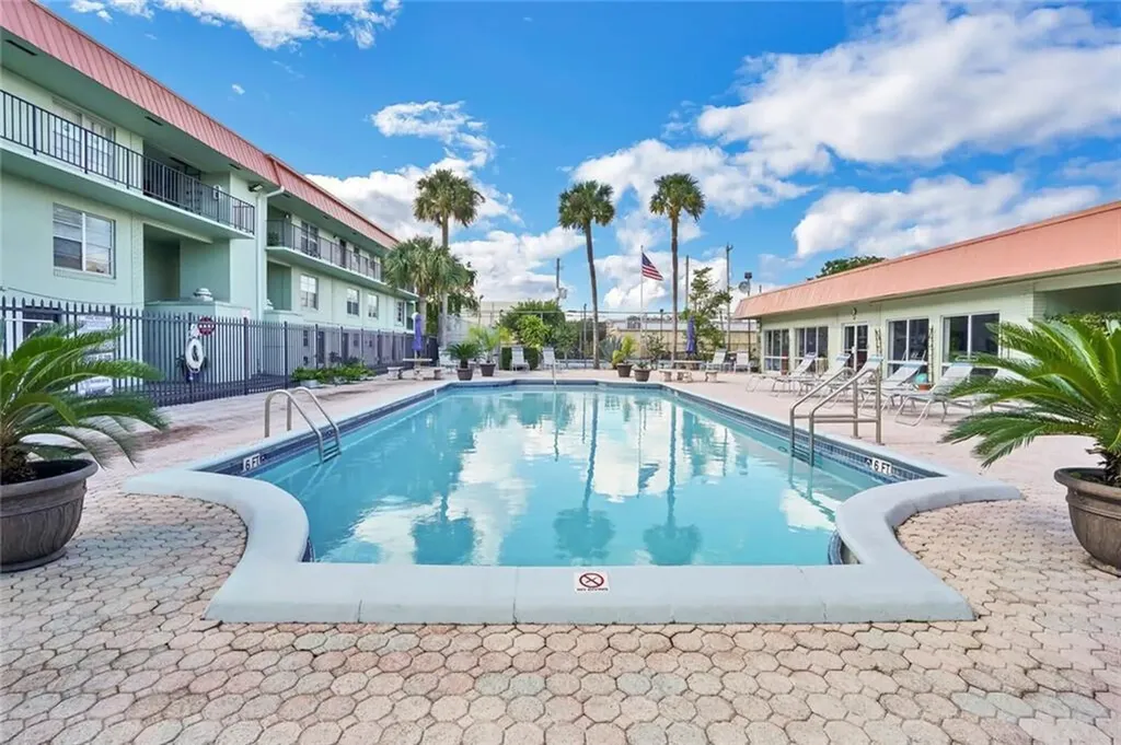 801 W Oakland Park Boulevard Oakland Park FL 33311