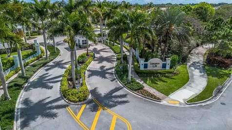 3017 Princeton Lane Palm Beach Gardens FL 33418