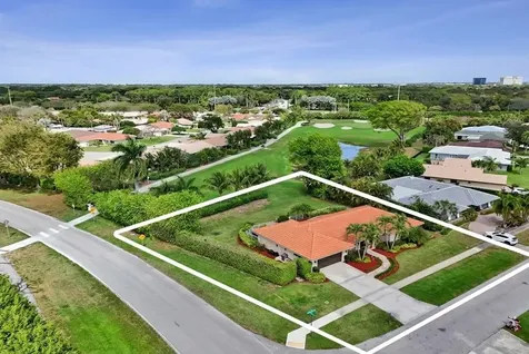 22161 Soliel Circle Boca Raton FL 33433
