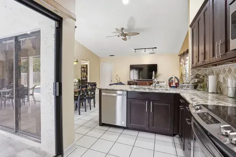 11257 Nw 45th Street Coral Springs FL 33065