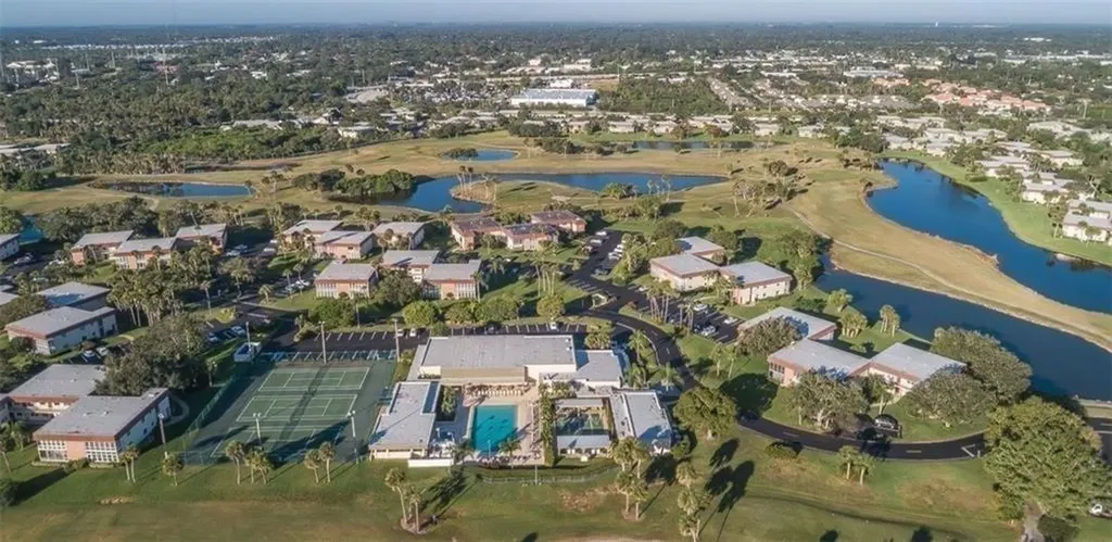 74 Royal Oak Court Vero Beach FL 32962