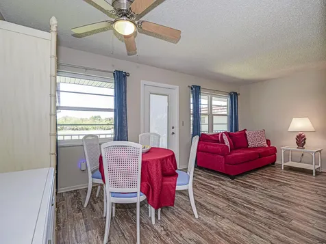 74 Royal Oak Court Vero Beach FL 32962