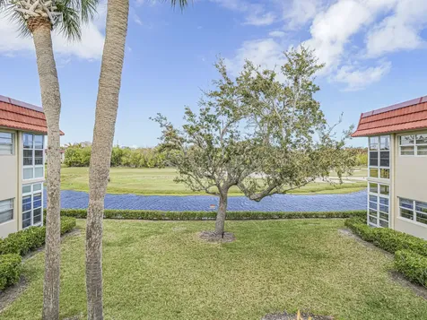 74 Royal Oak Court Vero Beach FL 32962