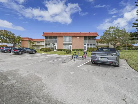 74 Royal Oak Court Vero Beach FL 32962