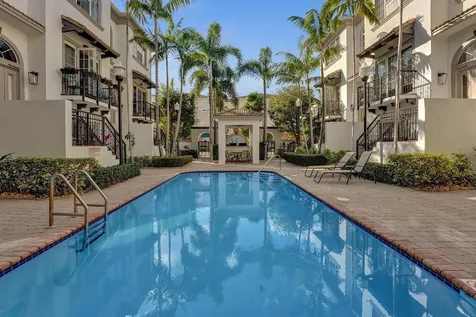 632 Renaissance Way Delray Beach FL 33483
